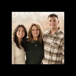 Meet your Posher, Shelly